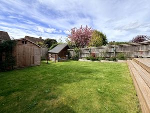 Photo 8- click for photo gallery